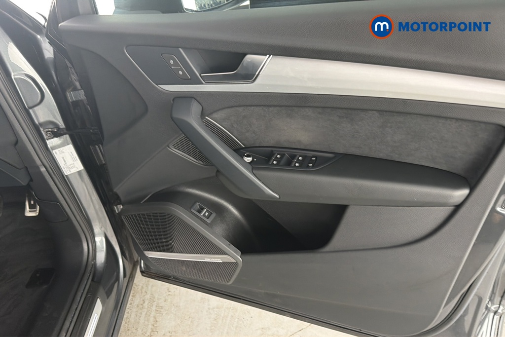Audi Q5 S Line Automatic Petrol SUV - Stock Number (1678500) - 18th supplementary image