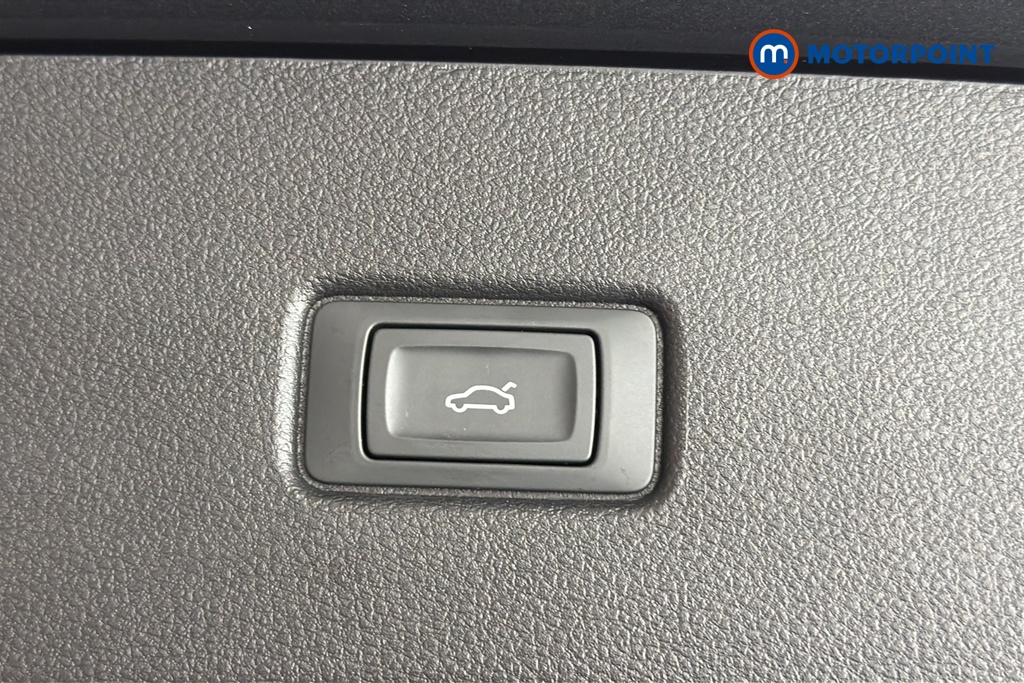 Audi Q5 S Line Automatic Petrol SUV - Stock Number (1678500) - 35th supplementary image