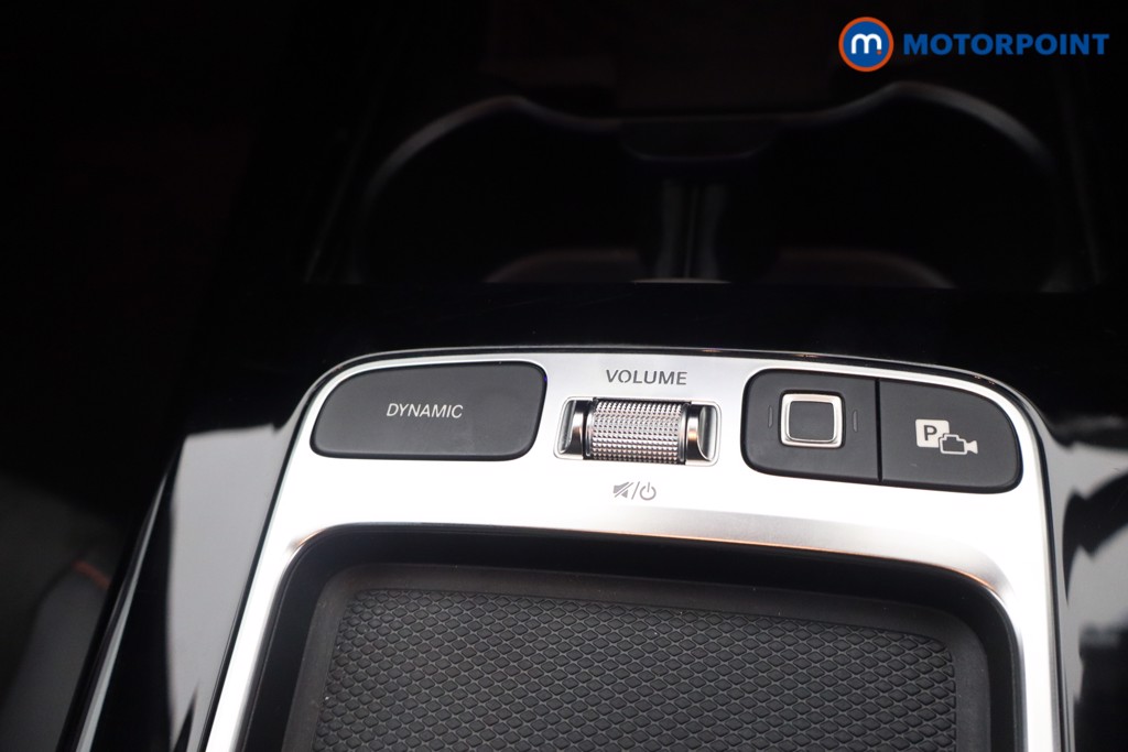 Mercedes-Benz A Class Amg Line Automatic Petrol Plug-In Hybrid Saloon - Stock Number (1678528) - 19th supplementary image