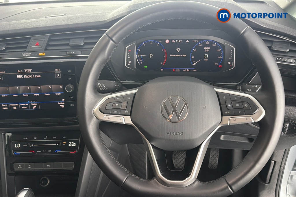 Volkswagen Touran SEL Automatic Petrol People Carrier - Stock Number (1678706) - 2nd supplementary image