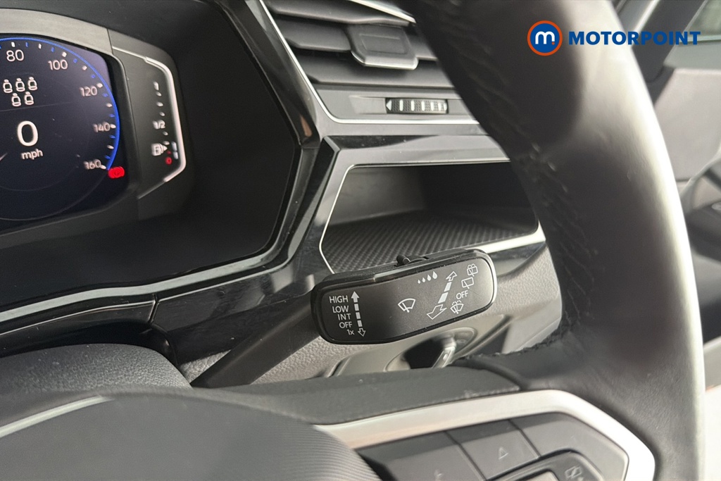 Volkswagen Touran SEL Automatic Petrol People Carrier - Stock Number (1678706) - 6th supplementary image