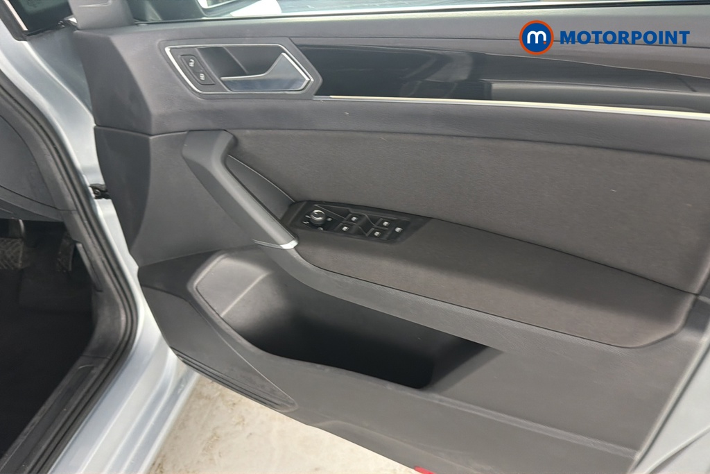 Volkswagen Touran SEL Automatic Petrol People Carrier - Stock Number (1678706) - 18th supplementary image
