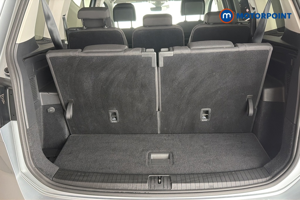 Volkswagen Touran SEL Automatic Petrol People Carrier - Stock Number (1678706) - 30th supplementary image