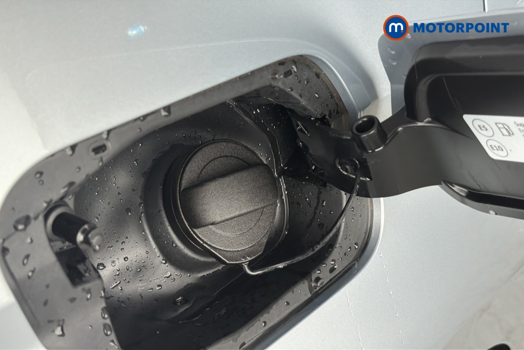 Volkswagen Touran SEL Automatic Petrol People Carrier - Stock Number (1678706) - 41st supplementary image