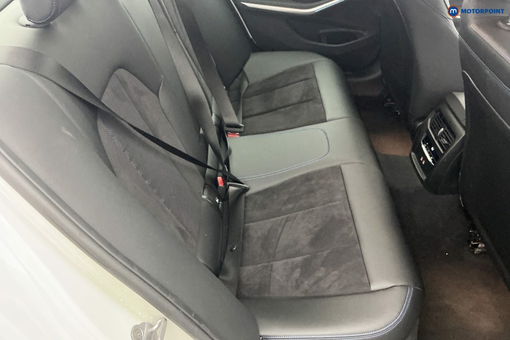 BMW 3 Series M Sport Automatic Petrol Plug-In Hybrid Saloon - Stock Number (1678780) - 4th supplementary image