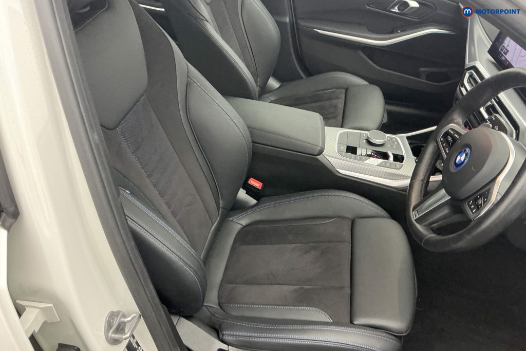 BMW 3 Series M Sport Automatic Petrol Plug-In Hybrid Saloon - Stock Number (1678780) - 5th supplementary image