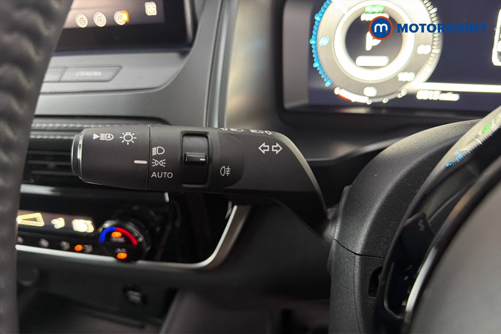 Nissan Qashqai N-Connecta Automatic Petrol-Electric Hybrid SUV - Stock Number (1678831) - 6th supplementary image