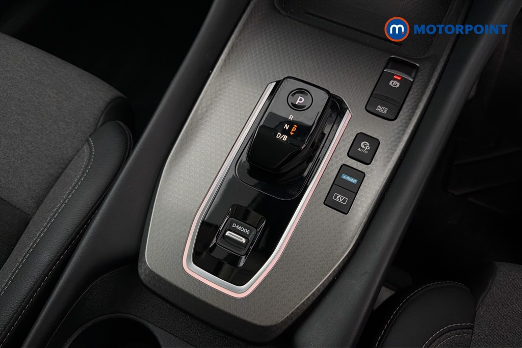 Nissan Qashqai N-Connecta Automatic Petrol-Electric Hybrid SUV - Stock Number (1678831) - 15th supplementary image