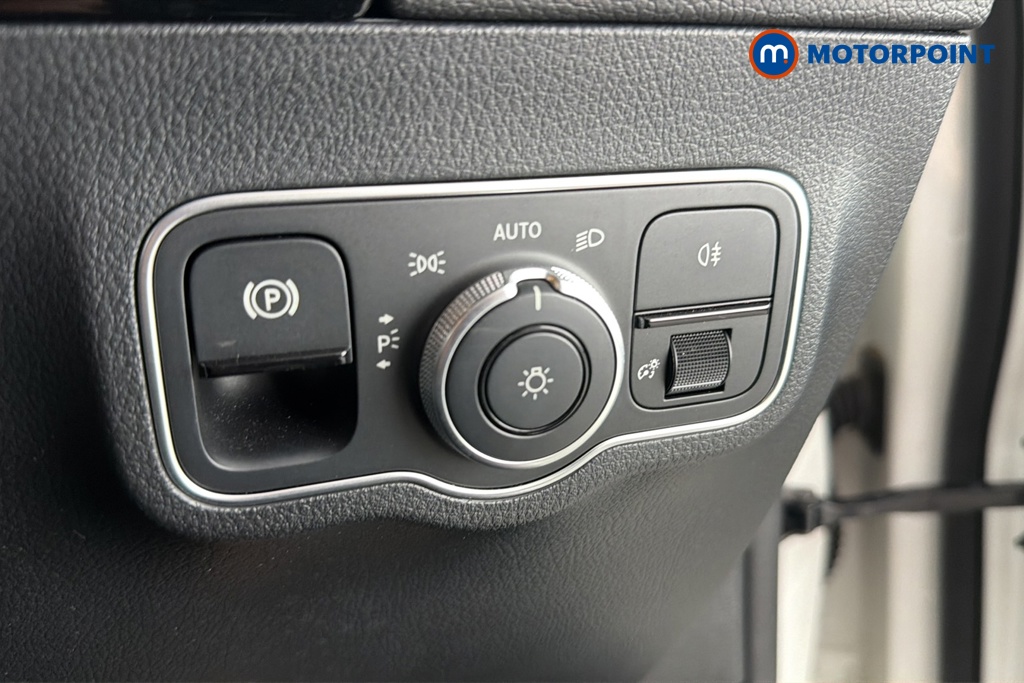 Mercedes-Benz GLA Amg Line Automatic Petrol SUV - Stock Number (1679093) - 11th supplementary image