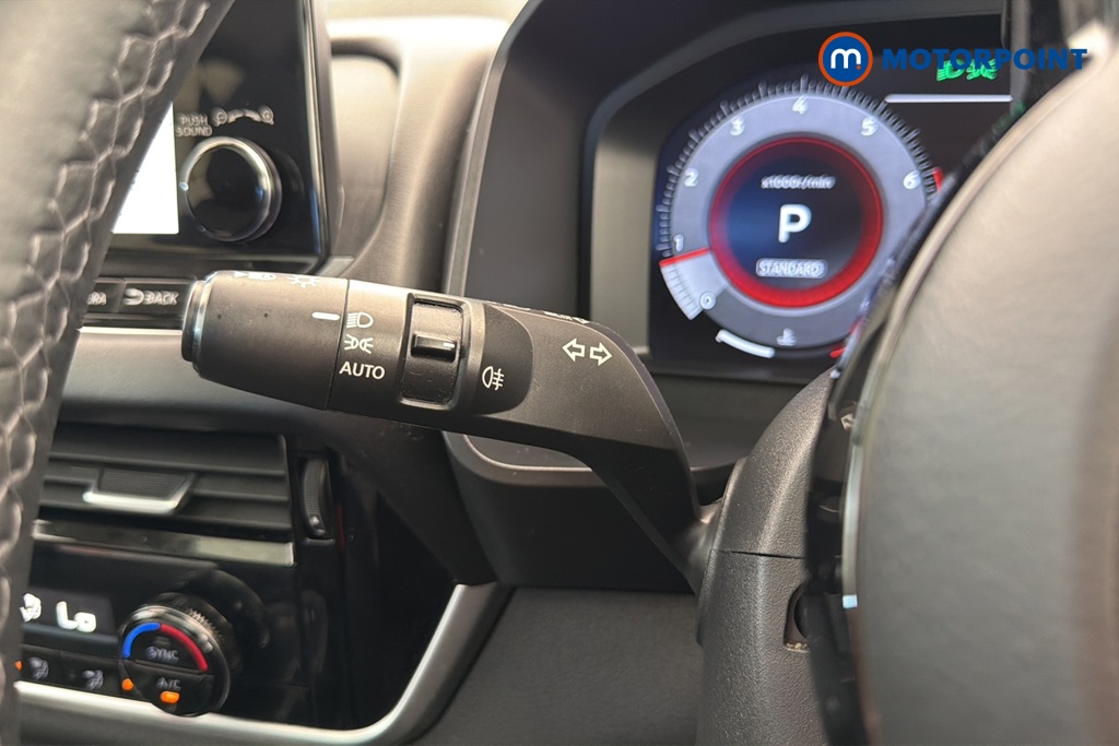 Nissan Qashqai N-Connecta Automatic Petrol SUV - Stock Number (1679115) - 5th supplementary image