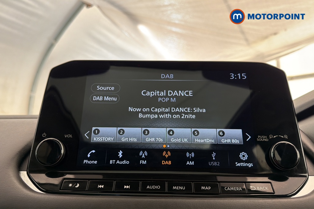 Nissan Qashqai N-Connecta Automatic Petrol SUV - Stock Number (1679115) - 8th supplementary image
