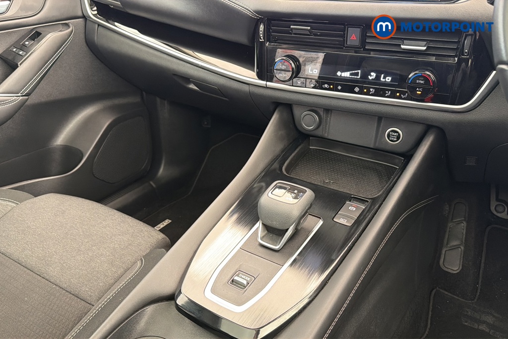 Nissan Qashqai N-Connecta Automatic Petrol SUV - Stock Number (1679115) - 15th supplementary image