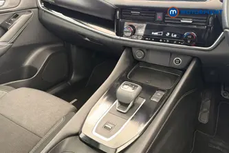 Nissan Qashqai N-Connecta Automatic Petrol SUV - Stock Number (1679115) - 15th supplementary image