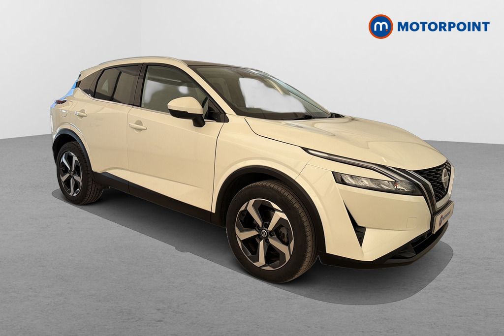 Nissan Qashqai N-Connecta Automatic Petrol SUV - Stock Number (1679115) - Drivers side front corner