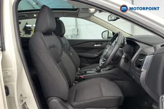 Nissan Qashqai N-Connecta Automatic Petrol SUV - Stock Number (1679115) - 22nd supplementary image