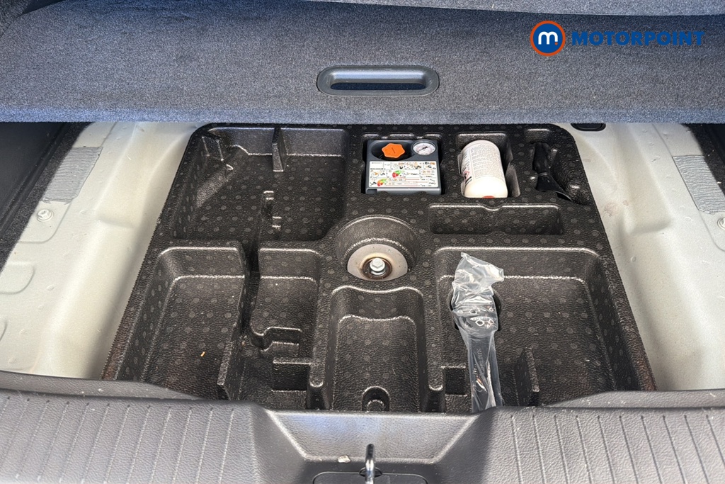 Nissan Qashqai N-Connecta Automatic Petrol SUV - Stock Number (1679115) - 33rd supplementary image