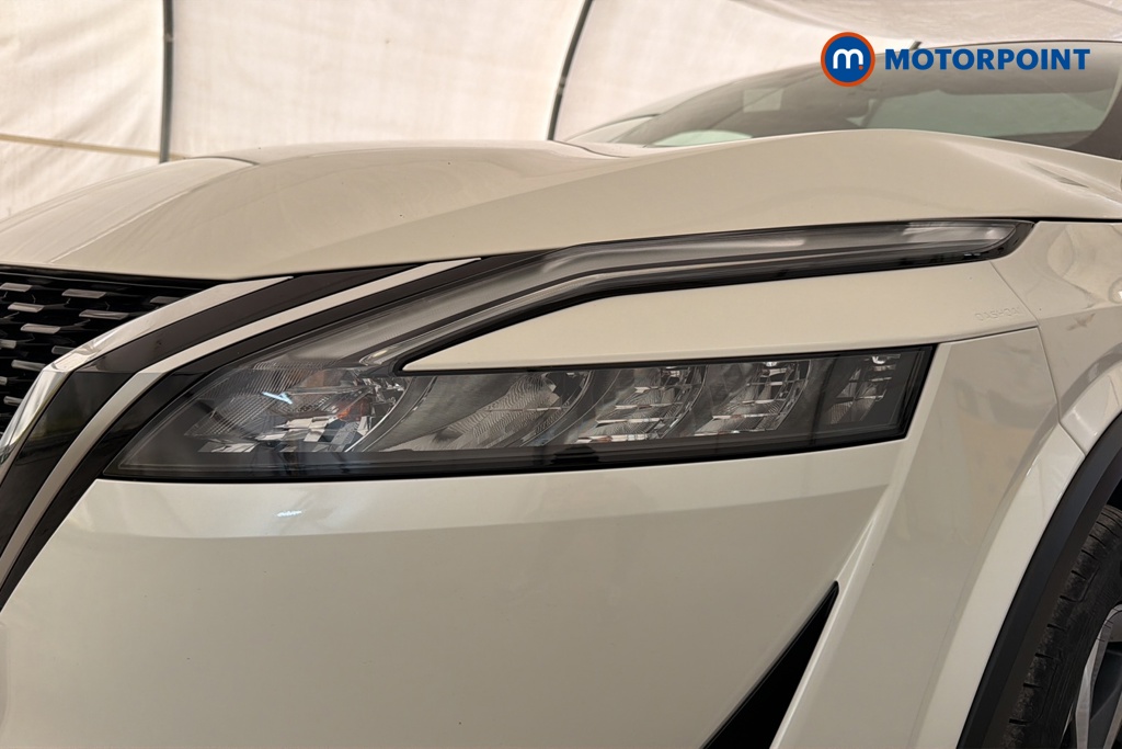 Nissan Qashqai N-Connecta Automatic Petrol SUV - Stock Number (1679115) - 42nd supplementary image
