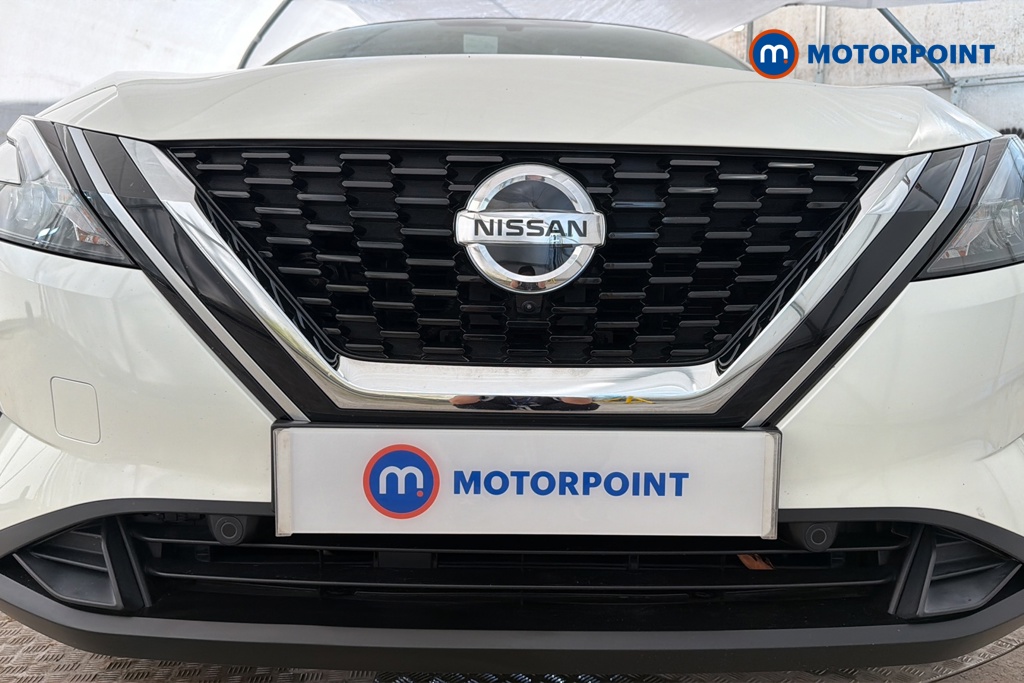 Nissan Qashqai N-Connecta Automatic Petrol SUV - Stock Number (1679115) - 43rd supplementary image