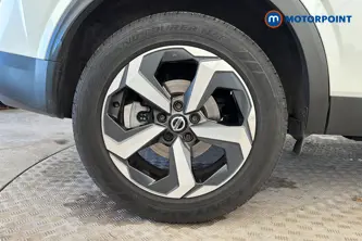 Nissan Qashqai N-Connecta Automatic Petrol SUV - Stock Number (1679115) - 46th supplementary image