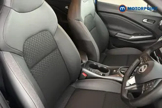 Nissan Juke N-Connecta Automatic Petrol-Electric Hybrid SUV - Stock Number (1662785) - 22nd supplementary image