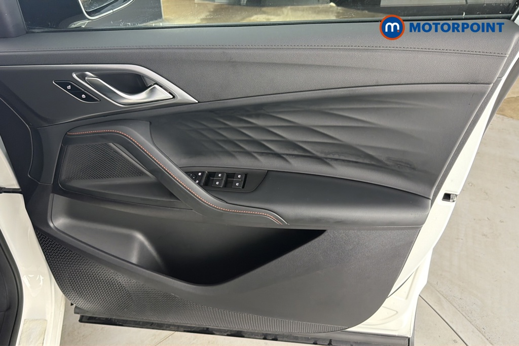 Mg Motor Uk HS Trophy Automatic Petrol-Electric Hybrid SUV - Stock Number (1667009) - 18th supplementary image