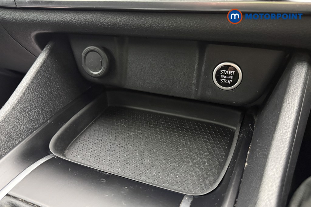 Nissan Qashqai Acenta Premium Manual Petrol SUV - Stock Number (1667424) - 14th supplementary image