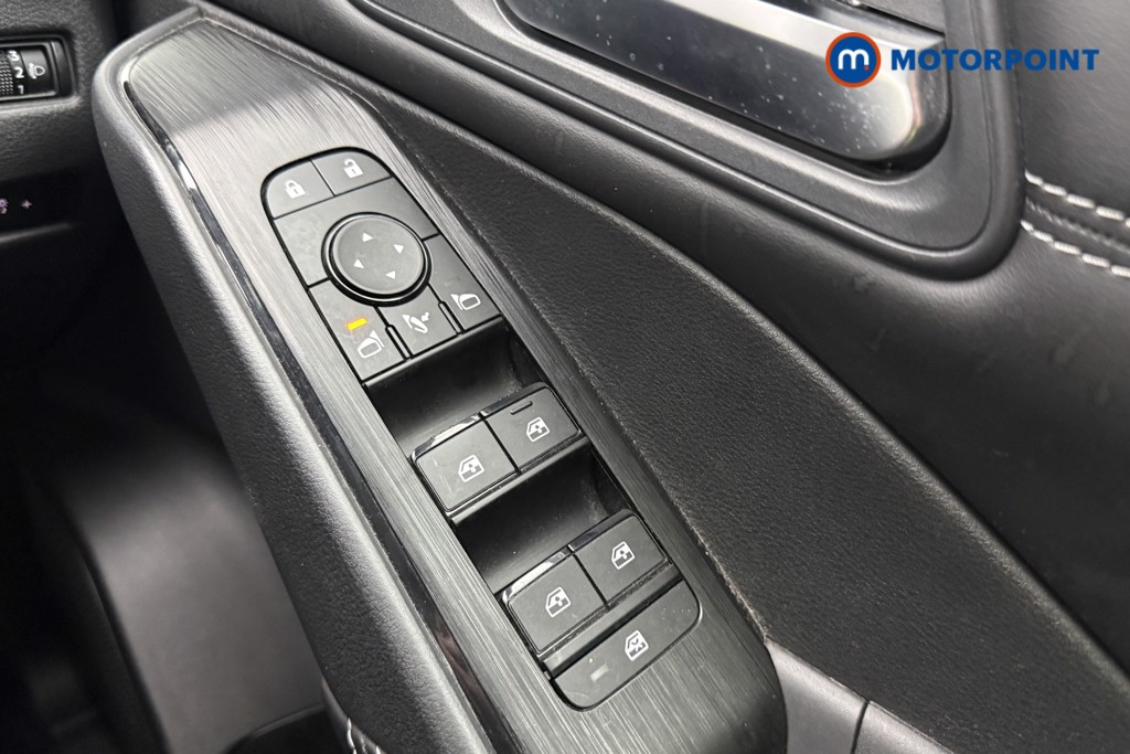 Nissan Qashqai Acenta Premium Manual Petrol SUV - Stock Number (1667424) - 16th supplementary image