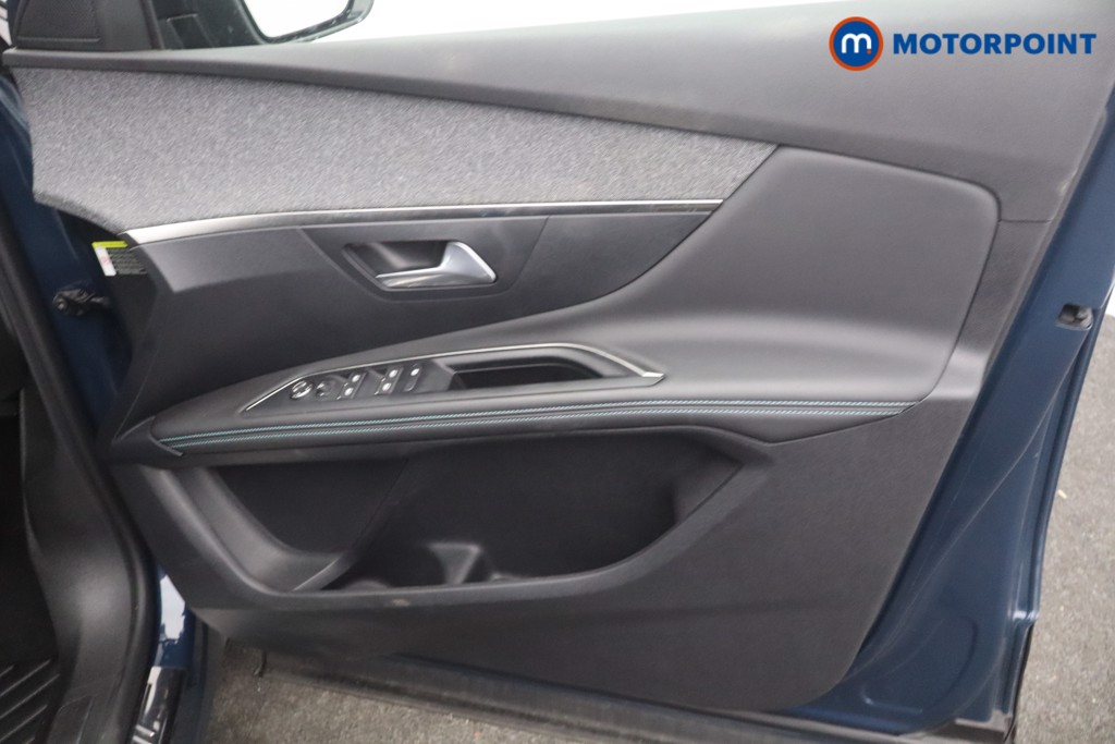 Peugeot 3008 Allure Premium-Plus Automatic Petrol SUV - Stock Number (1671345) - 8th supplementary image