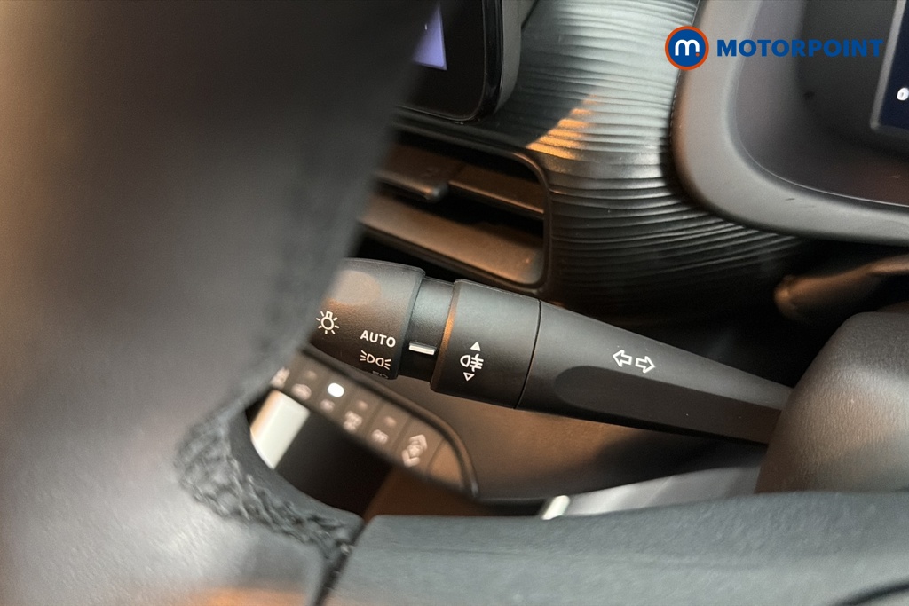 Jeep Avenger Altitude Manual Petrol SUV - Stock Number (1672035) - 5th supplementary image