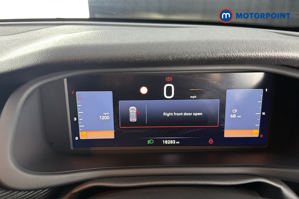 Jeep Avenger Altitude Manual Petrol SUV - Stock Number (1672035) - 7th supplementary image