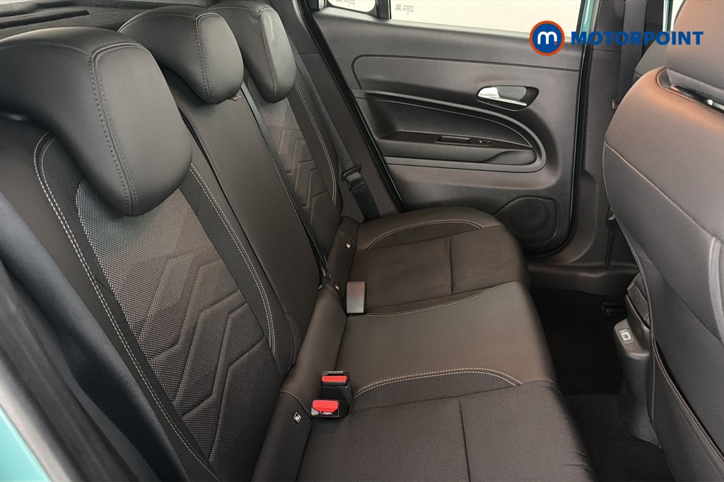 Jeep Avenger Altitude Manual Petrol SUV - Stock Number (1672035) - 25th supplementary image