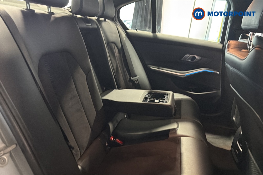 BMW 3 Series M Sport Automatic Petrol Plug-In Hybrid Saloon - Stock Number (1672439) - 26th supplementary image