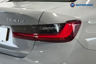 BMW 3 Series M Sport Automatic Petrol Plug-In Hybrid Saloon - Stock Number (1672439) - 36th supplementary image