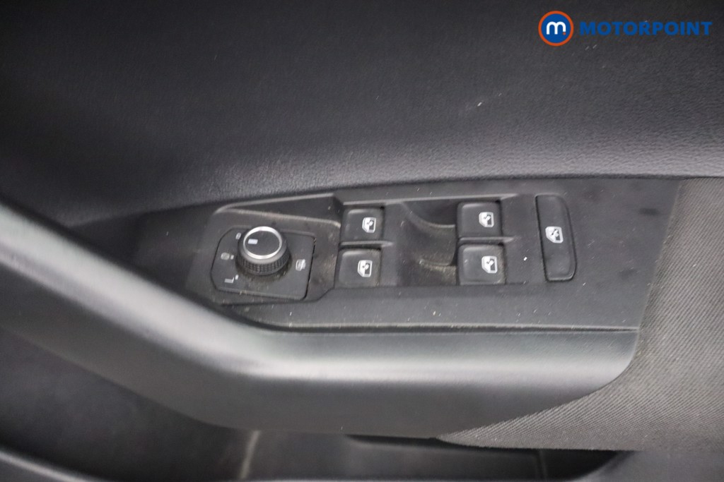Volkswagen Polo Match Manual Petrol Hatchback - Stock Number (1672823) - 9th supplementary image