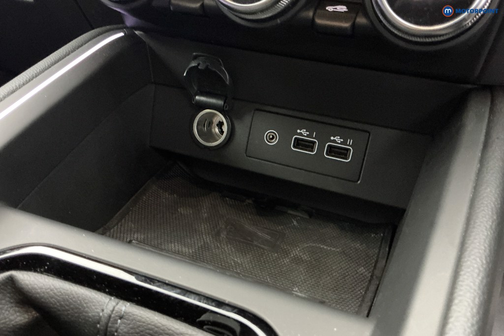 Renault Clio Esprit Alpine Manual Petrol Hatchback - Stock Number (1673518) - 17th supplementary image