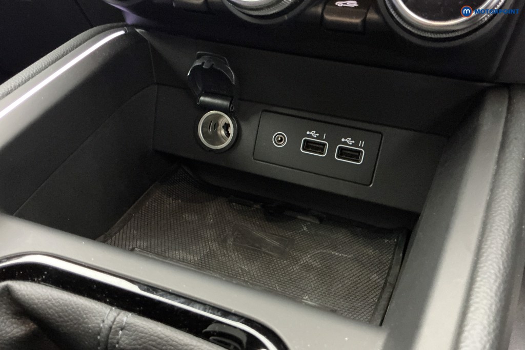 Renault Clio Esprit Alpine Manual Petrol Hatchback - Stock Number (1673518) - 18th supplementary image
