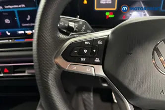 Volkswagen Tiguan R-Line Automatic Petrol SUV - Stock Number (1674565) - 4th supplementary image
