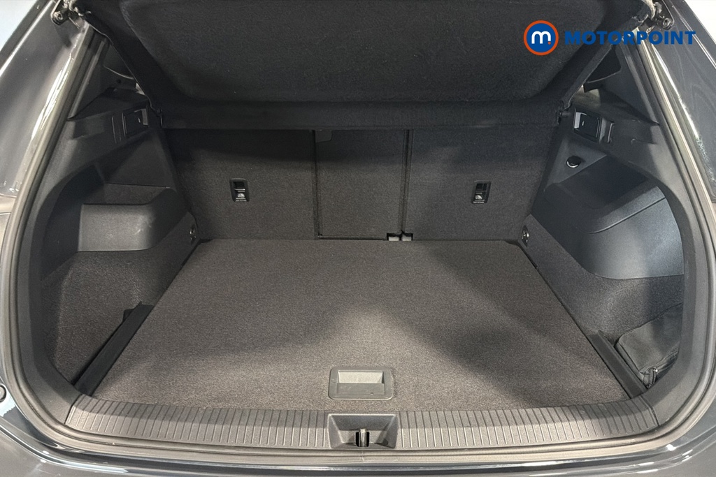 Volkswagen Tiguan R-Line Automatic Petrol SUV - Stock Number (1674565) - 30th supplementary image