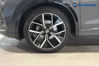 Volkswagen Tiguan R-Line Automatic Petrol SUV - Stock Number (1674565) - 44th supplementary image