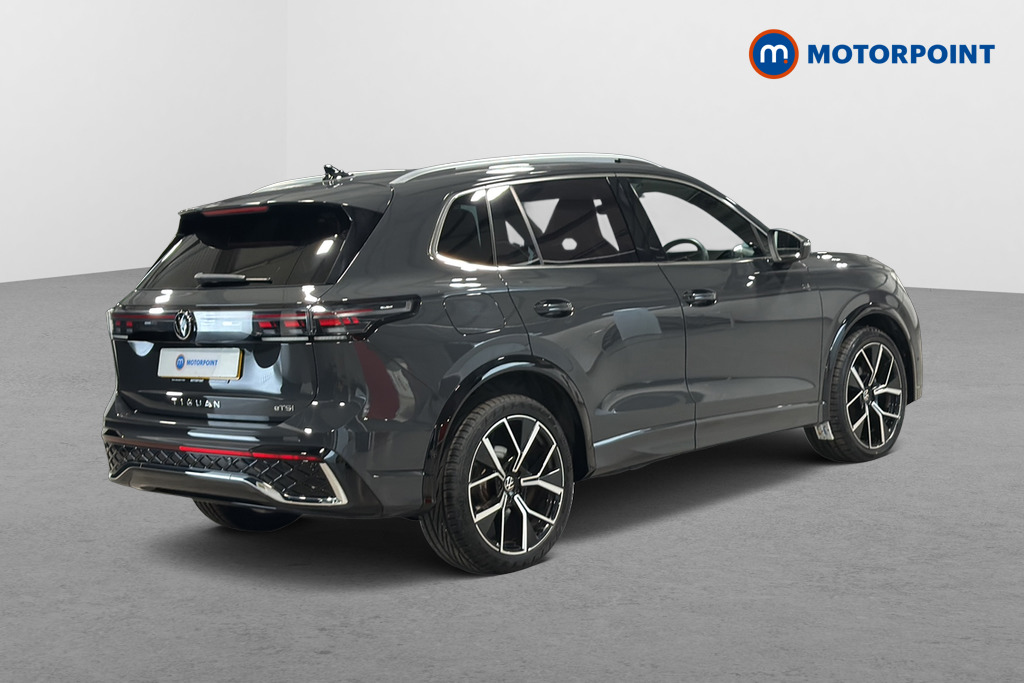 Volkswagen Tiguan R-Line Automatic Petrol SUV - Stock Number (1674565) - Passenger side rear corner