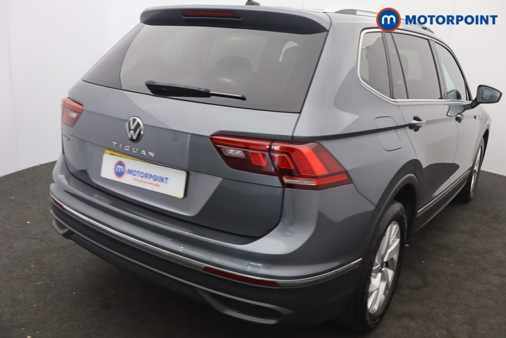 Volkswagen Tiguan Allspace Life Manual Petrol SUV - Stock Number (1675752) - 2nd supplementary image