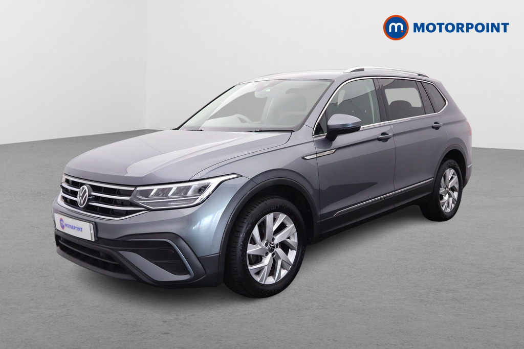 Volkswagen Tiguan Allspace Life Manual Petrol SUV - Stock Number (1675752) - Passenger side front corner