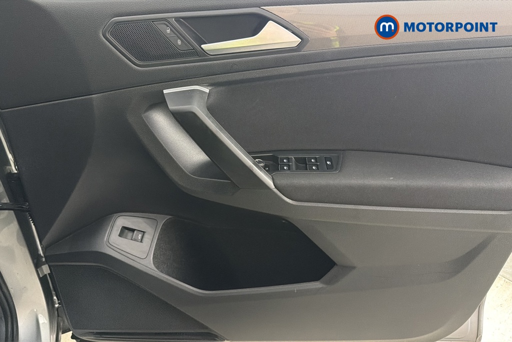 Volkswagen Tiguan Allspace Life Automatic Petrol SUV - Stock Number (1675755) - 18th supplementary image
