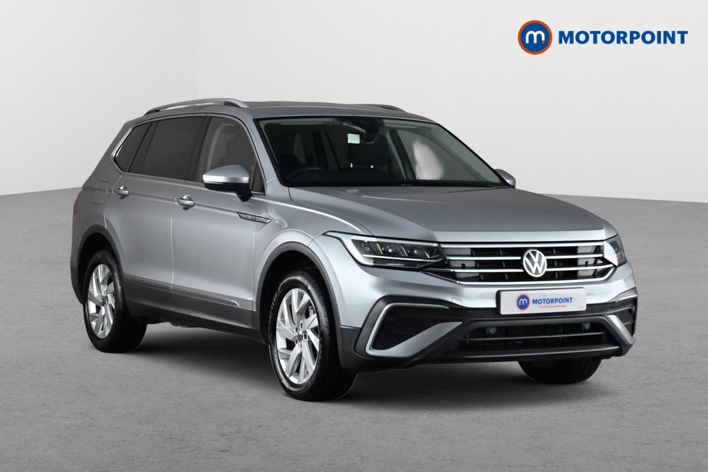 Volkswagen Tiguan Allspace Life Automatic Petrol SUV - Stock Number (1675755) - Drivers side front corner