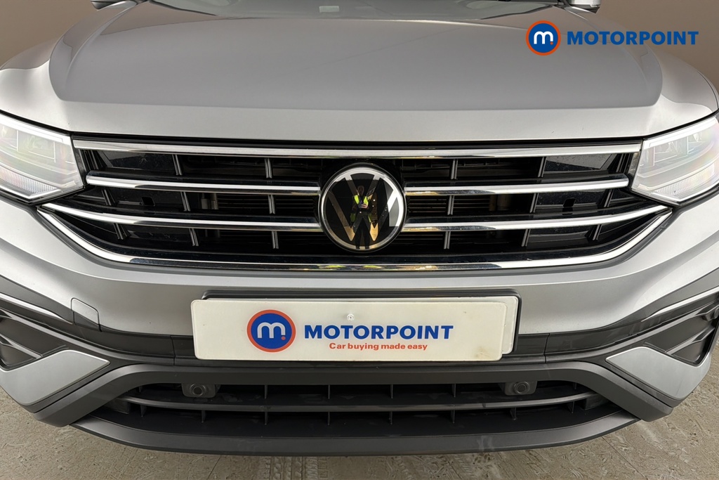 Volkswagen Tiguan Allspace Life Automatic Petrol SUV - Stock Number (1675755) - 43rd supplementary image