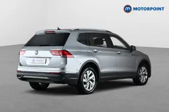 Volkswagen Tiguan Allspace Life Automatic Petrol SUV - Stock Number (1675755) - Passenger side rear corner