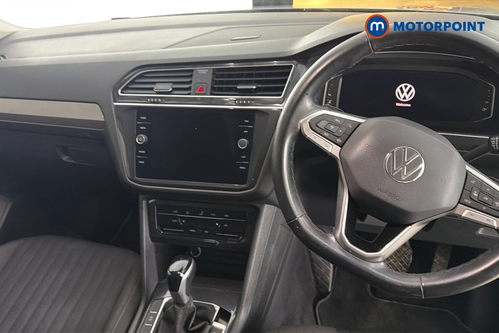 Volkswagen Tiguan Allspace Life Automatic Petrol SUV - Stock Number (1675755) - 1st supplementary image