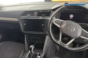 Volkswagen Tiguan Allspace Life Automatic Petrol SUV - Stock Number (1675755) - 1st supplementary image