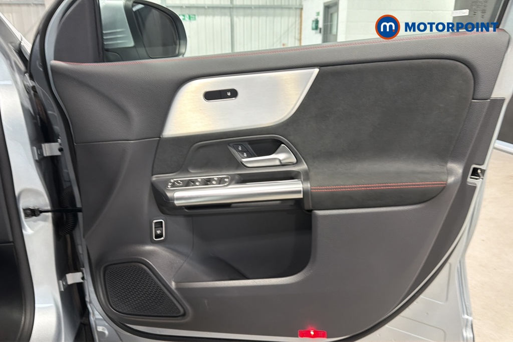 Mercedes-Benz GLA Amg Line Automatic Petrol SUV - Stock Number (1676366) - 18th supplementary image