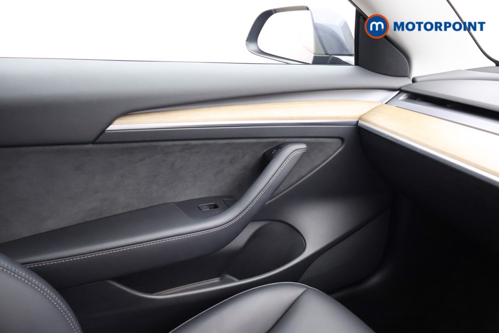 Tesla Model 3 Long Range Automatic Electric Saloon - Stock Number (1676528) - 10th supplementary image